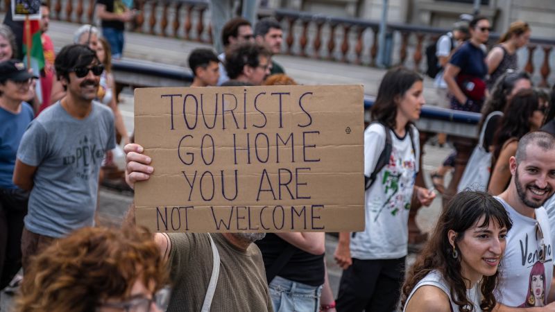 ‘A point of no return:’ Why Europe has become an epicenter for anti-tourism protests this summer | CNN