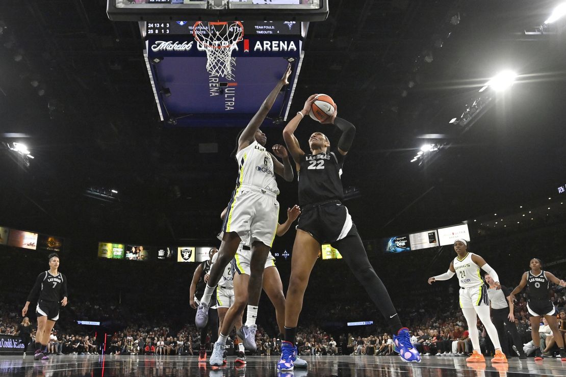 Wilson drives to the basket during the game.