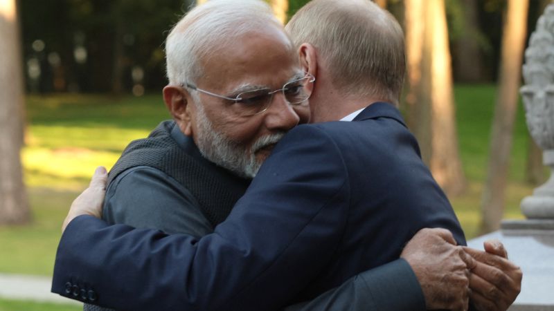 Modi visita Ucrania semanas después de que Kiev condenara al primer ministro indio por abrazar a Putin en Moscú