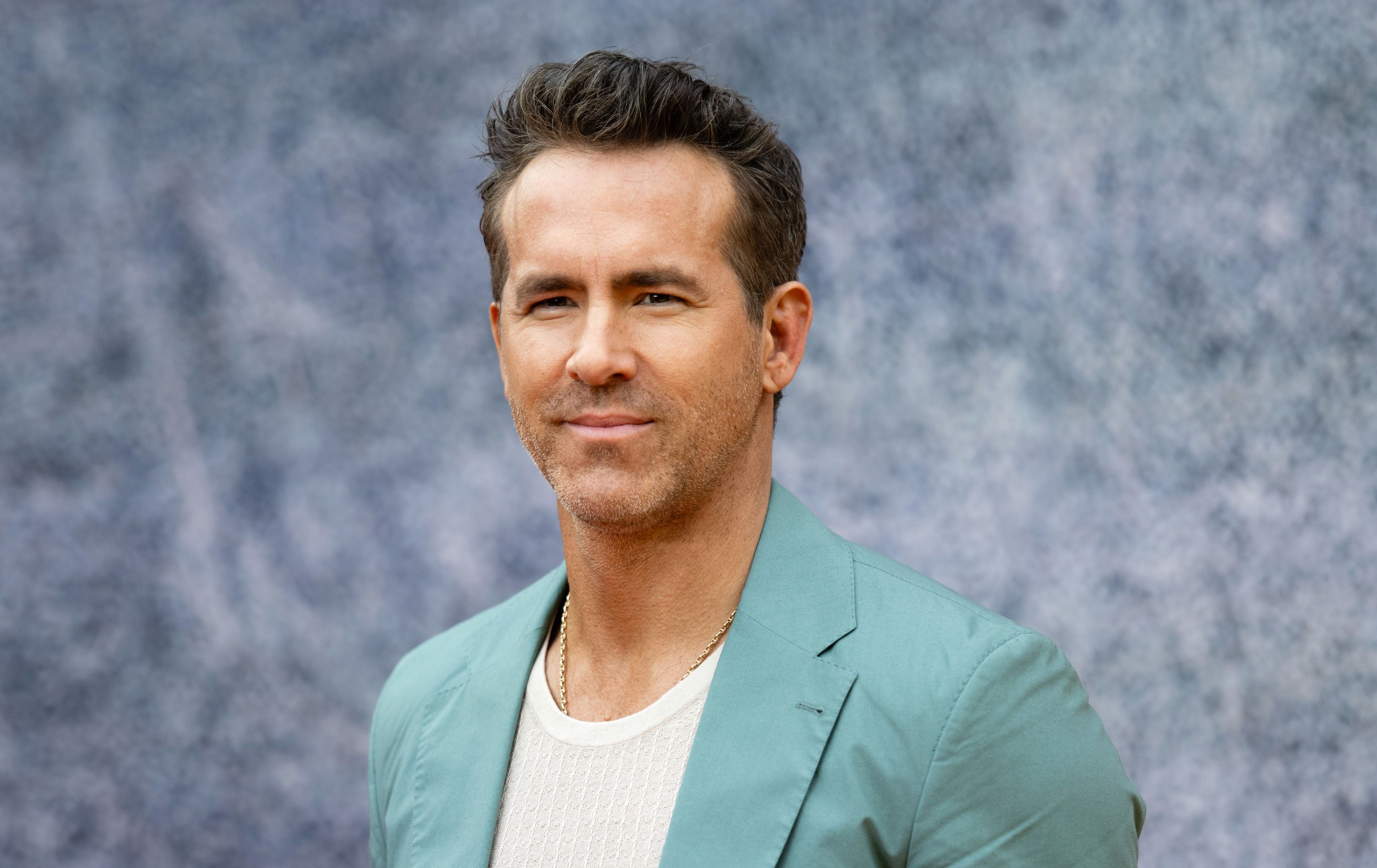 Ryan Reynolds opens up about his late father's long battle with Parkinson's  | CNN