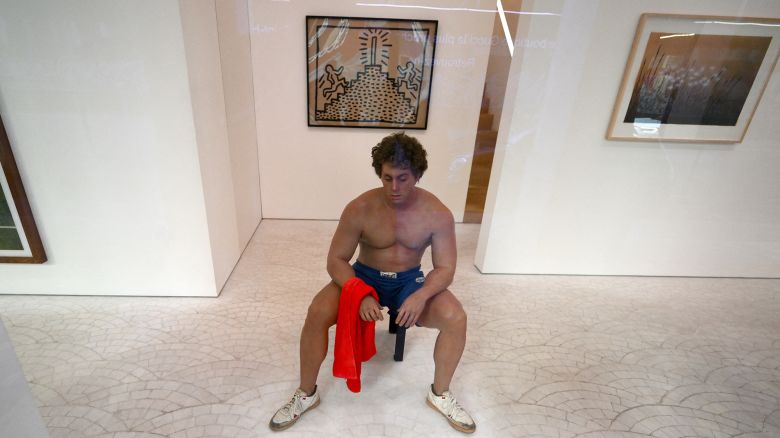 The work of US artist Duane Hanson is on display at Gagosian gallery, in Paris on July 19, 2024, ahead of the Paris 2024 Olympic and Paralympic games. (Photo by Luis ROBAYO / AFP) / RESTRICTED TO EDITORIAL USE - MANDATORY MENTION OF THE ARTIST UPON PUBLICATION - TO ILLUSTRATE THE EVENT AS SPECIFIED IN THE CAPTION (Photo by LUIS ROBAYO/AFP via Getty Images)