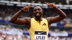 LONDON, ENGLAND - JULY 20: Noah Lyles of the United States celebrates winning the mens 100m final during the London Athletics Meet, part of the 2024 Diamond League at London Stadium on July 20, 2024 in London, England. (Photo by Ben Hoskins/Getty Images)