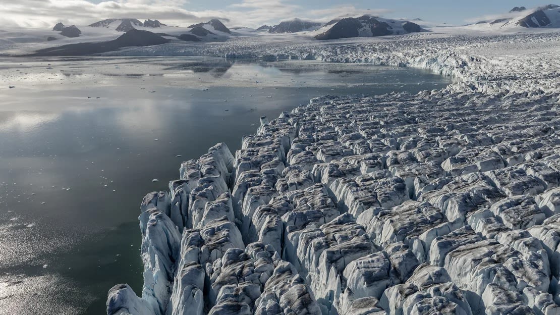 Glaciares en Svalbard y Jan Mayen el 18 de julio de 2024.