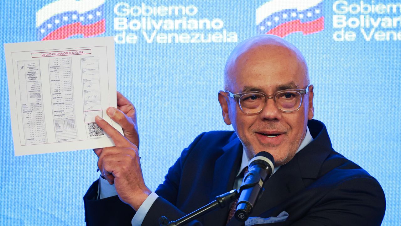 CARACAS, VENEZUELA - AUGUST 2: President of the National Assembly Jorge Rodriguez shows alleged evidence of inconsistencies in the opposition's claims during a press conference on August 2, 2024 at the Miraflores presidential palace in Caracas, Venezuela. Nicolas Maduro was declared as winner of the 2024 presidential election by the National Electoral Council while opposition leader Maria Corina Machado and candidate Edmundo Gonzalez claimed that the final result was not what Venezuelans decided during the election. Maduro requested the Supreme Tribunal of Justice to investigate the election to confirm his victory. (Photo by Jesus Vargas/Getty Images)