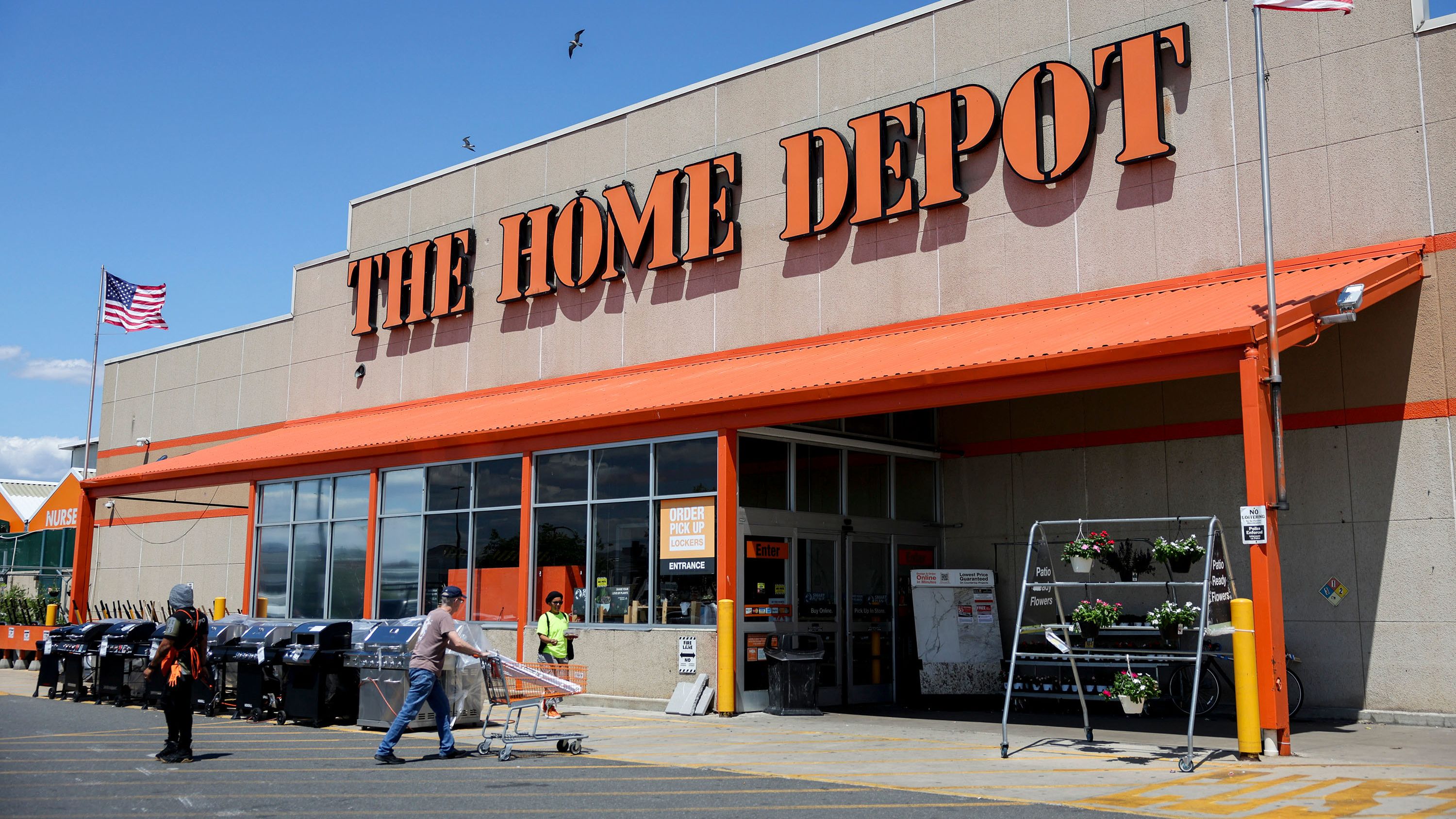 A Home Depot store in Washington, DC, US, on Monday, Aug. 12, 2024. Home Depot Inc. is scheduled to release earnings figures on August 13.