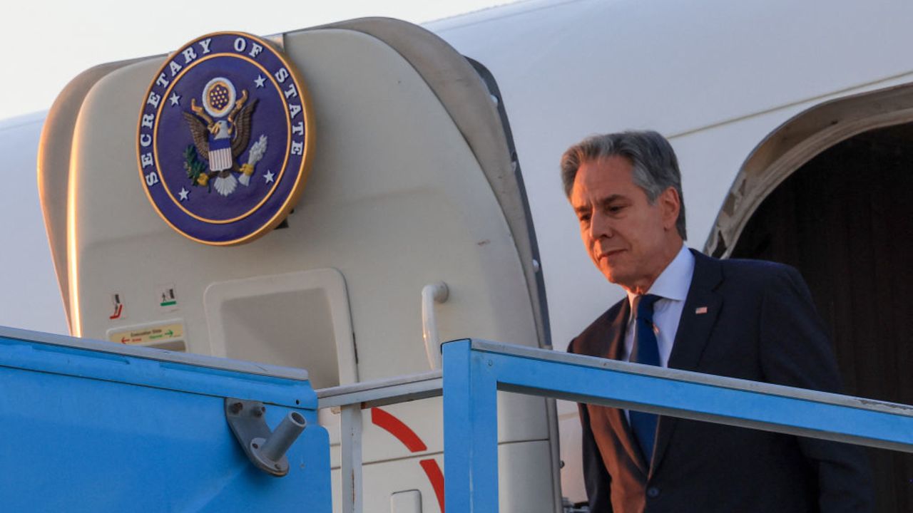 US Secretary of State Antony Blinken (C) disembarks in Tel Aviv on August 18, 2024. Making his ninth trip to the Middle East since the Gaza war began when Hamas attacked Israel in October, the US secretary of state is to meet Netanyahu and other Israeli leaders in a renewed bid to seal a deal that could help avert a wider conflagration. (Photo by Kevin MOHATT / POOL / AFP) (Photo by KEVIN MOHATT/POOL/AFP via Getty Images)