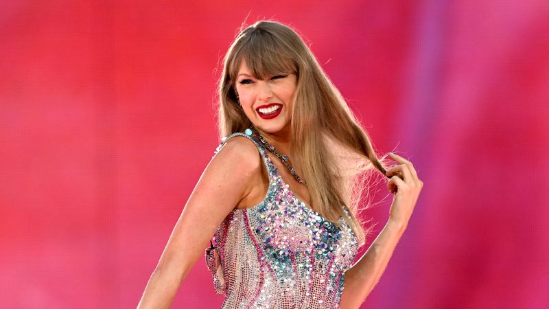 Taylor Swift seems to be unbothered by mixed reception to her ‘Showgirl’ album
