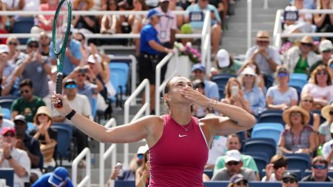 MASON, OHIO - AUGUST 19: Aryna Sabalenka celebrates after defeating Jessica Pegula of the United States 6-3, 7-5 to win the women's championship of the Cincinnati Open at the Lindner Family Tennis Center on August 19, 2024 in Mason, Ohio. (Photo by Dylan Buell/Getty Images)