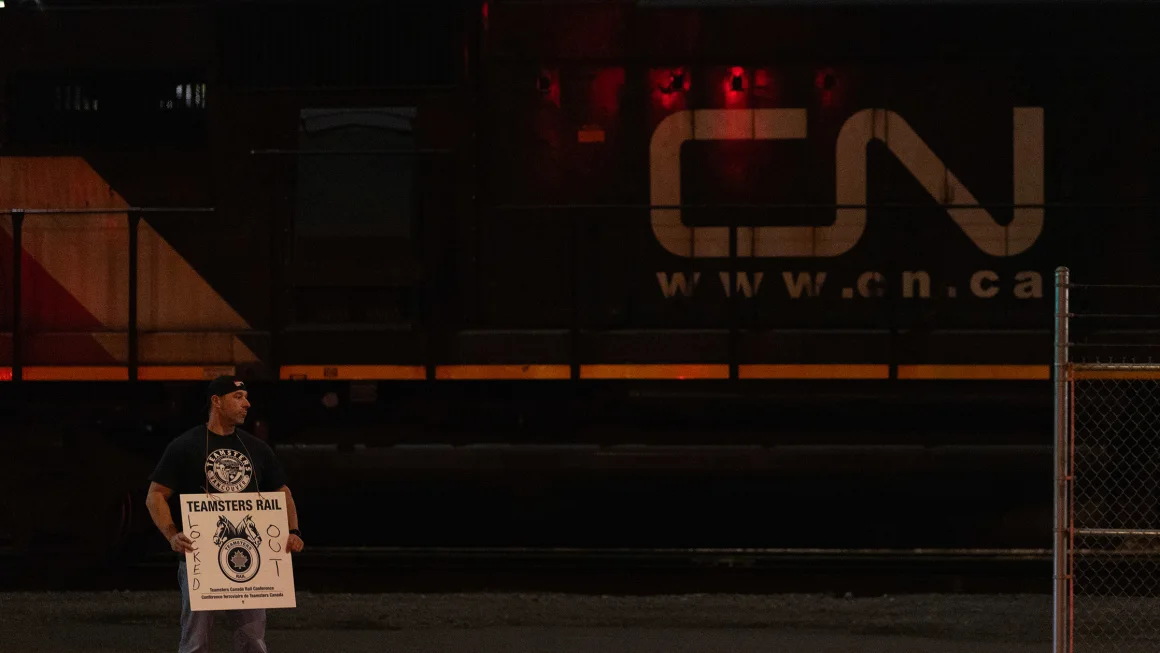 Canadian freight railroads shut down, dealing a potential blow to North America’s economy