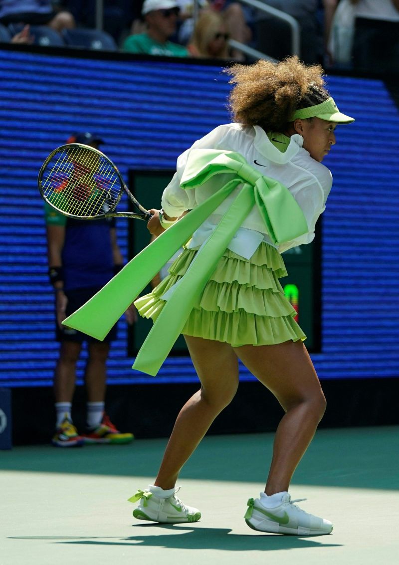 Naomi Osaka s subversive US Open walk on look reclaims girl power CNN