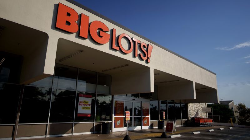 Big Lots will soon start ‘going out of business’ sales at its remaining locations | CNN Business