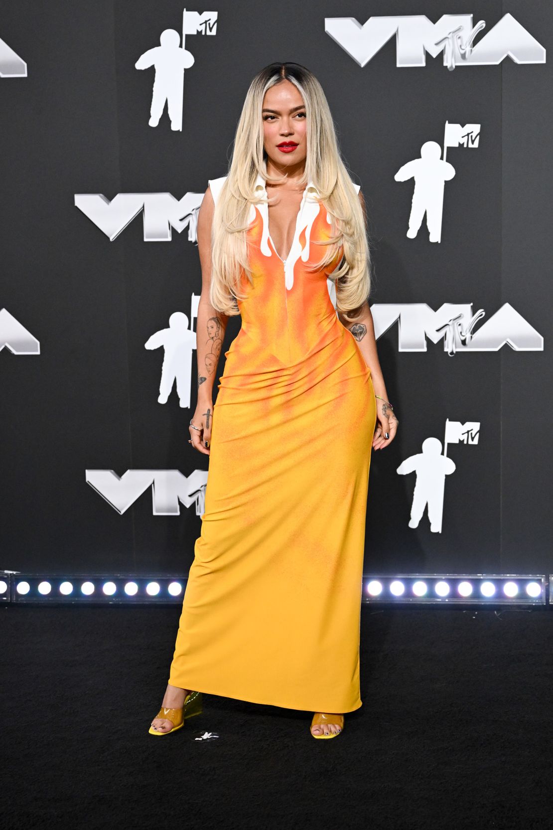 Best red carpet looks from the MTV VMAs | CNN