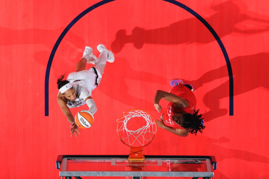 Wilson throws the ball during another scoring streak.