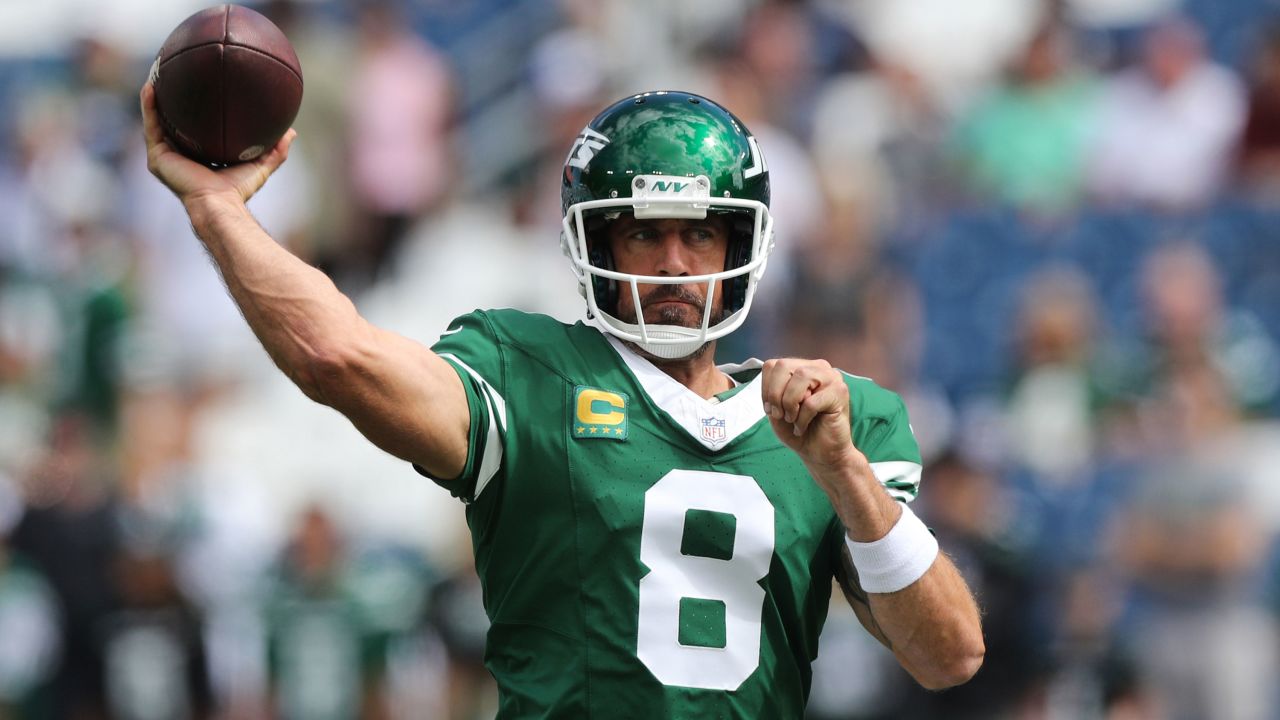 Aaron Rodgers and the New York Jets will face the Minnesota Vikings at Tottenham Hotspur Stadium in London on Sunday.