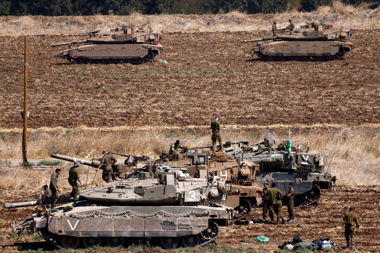 Israeli troops deploy in northern Israel on September 27.