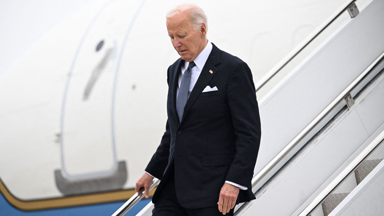 President Joe Biden disembarks from Air Force One upon arrival at Dover Air Force Base in Dover, Delaware, September 27, 2024, as he travels to Rehoboth Beach, Delaware for the weekend.