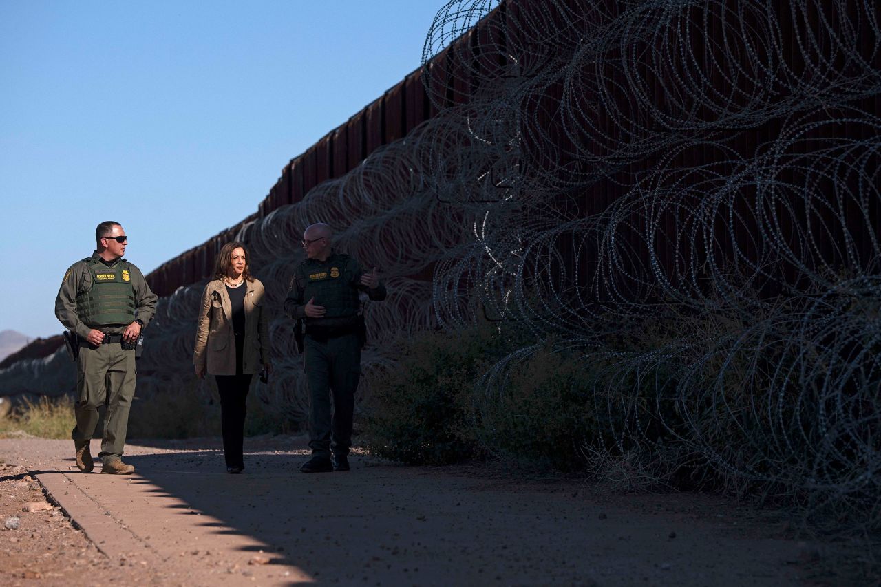 Vice President Kamala Harris visits the US-Mexico border in Douglas, Arizona, on September 27.