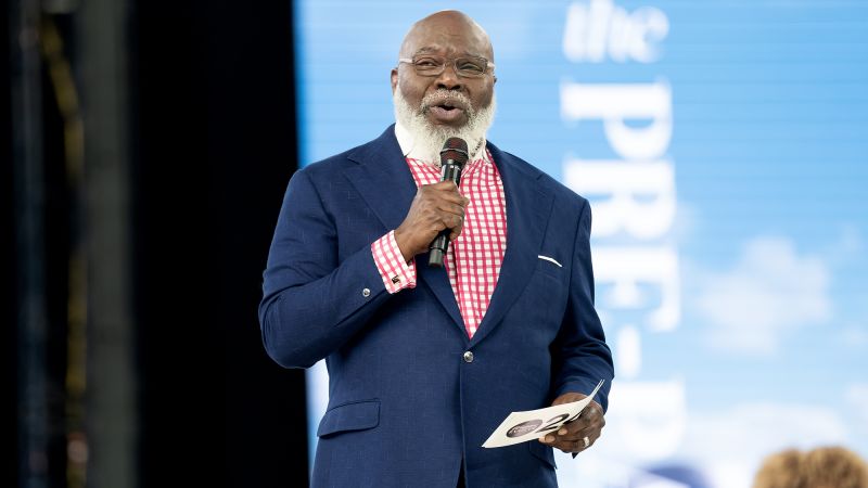 Bishop T.D. Jakes is stable after suffering ‘health incident’ during Sunday sermon, church says