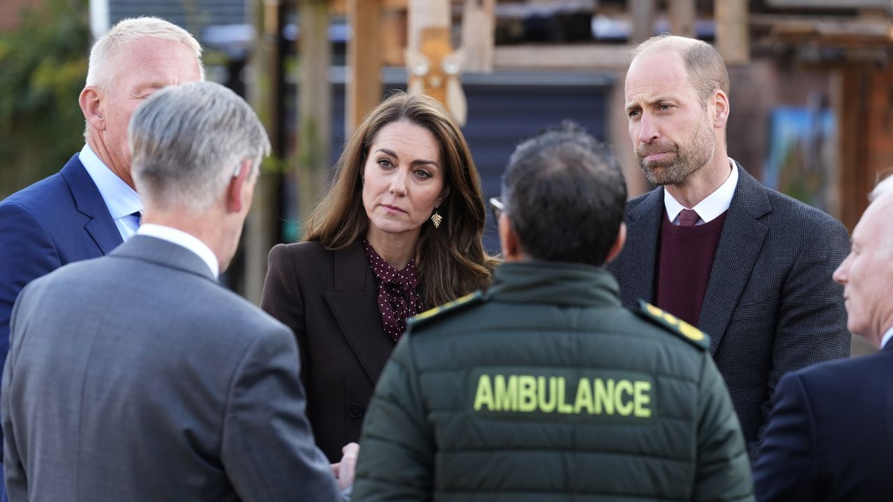 SOUTHPORT, ENGLAND - OCTOBER 10:  Prince William, Prince of Wales and Catherine, Princess of Wales speak with members of the Emergency Services during a visit to Southport Community Centre on October 10, 2024 in Southport, England. Earlier this year, Bebe King (6), Elsie Dot Stancombe (7) and Alice da Silva Aguiar (9) died after a mass stabbing at a children's Taylor Swift-themed dance class on July 29 in the Merseyside town of Southport.(Photo by Danny Lawson - WPA Pool/Getty Images)