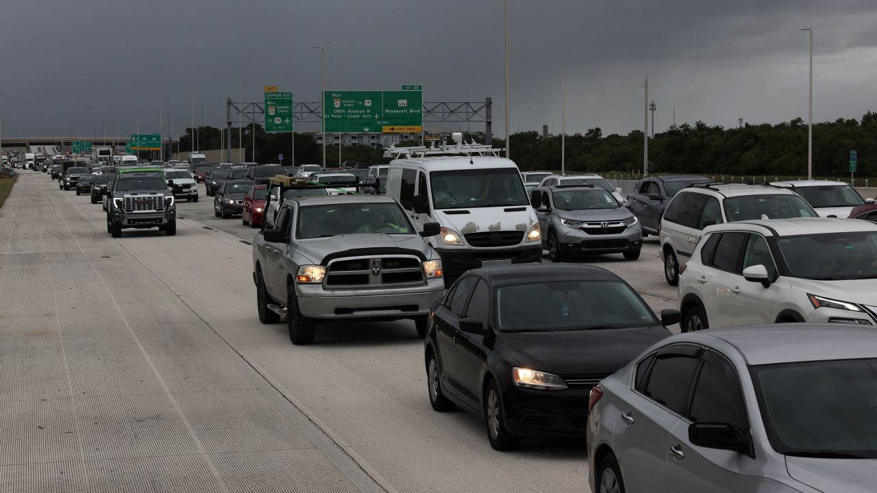 ST. PETERSBURG, FLORIDA - OCTOBER 07:  Traffic is heavy as thousands evacuate ahead of Hurricane Milton as it churns in the Gulf of Mexico on October 07, 2024, in St. Petersburg, Florida. Milton, which comes on heels of the destructive Hurricane Helene, has strengthened to a Category 5 storm as it approaches Florida’s Gulf Coast near St. Petersburg and Tampa, where it is projected to make landfall Wednesday. (Photo by Spencer Platt/Getty Images)