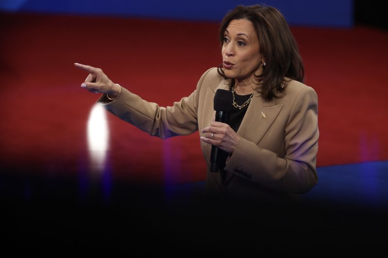 Fact Check: Univision Debunks False Right-wing Claim That Harris Used A ...