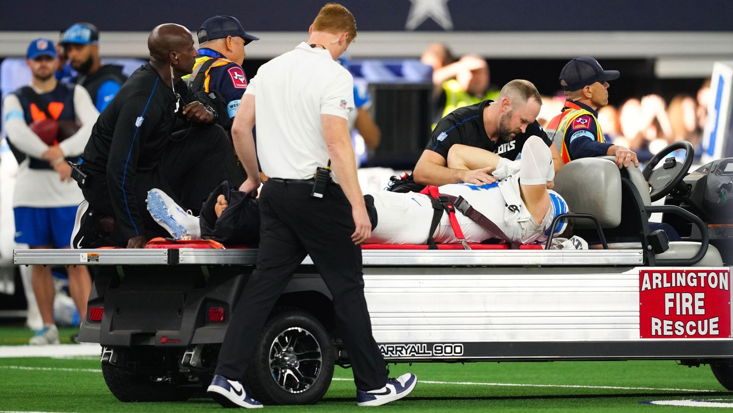 Aidan Hutchinson: Detroit Lions star carted off field with broken tibia |  CNN