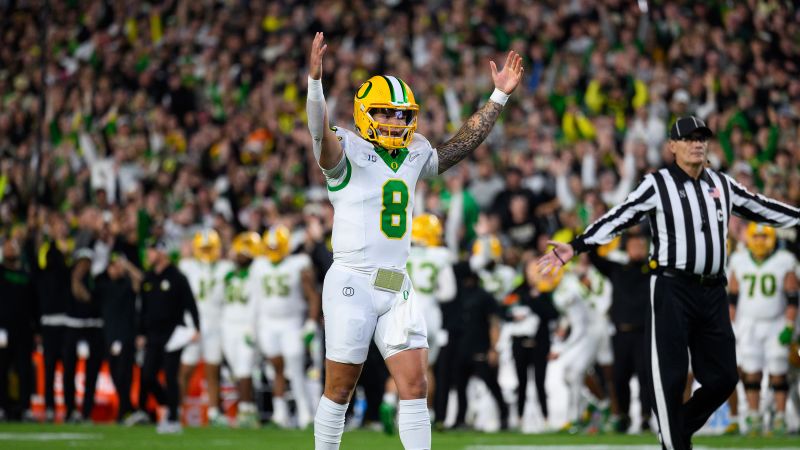 No. 2 Oregon completes its first road shutout in more than 30 years with a comfortable win over Purdue