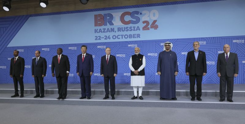 What Putin’s ‘family Photo’ Reveals About His Alliances At BRICS Summit ...