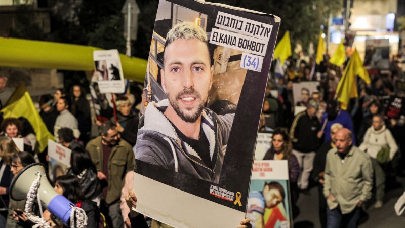 Семейството на израелския заложник Елкана Бохбот отправя емоционално молба на