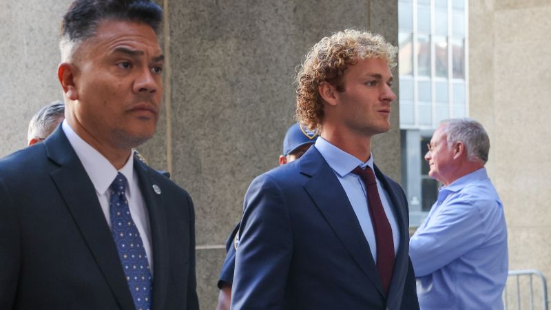 Daniel Pennys lawyers argue he protected others prosecutors say he went too far as NYC subway manslaughter trial begins CNN Daniel Pennys lawyers argue he protected others prosecutors say he went too far as NYC subway manslaughter trial begins CNN