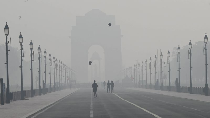 Thick smog chokes northern India and eastern Pakistan ahead of Diwali