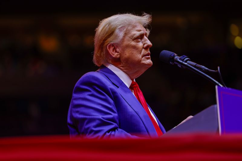 Iowa Poll Shows Kamala Harris Surging Ahead of Trump in Surprising Twist
