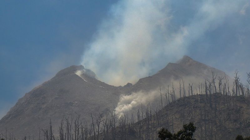 Volcano erupts in eastern Indonesia, killing at least 6 people | CNN