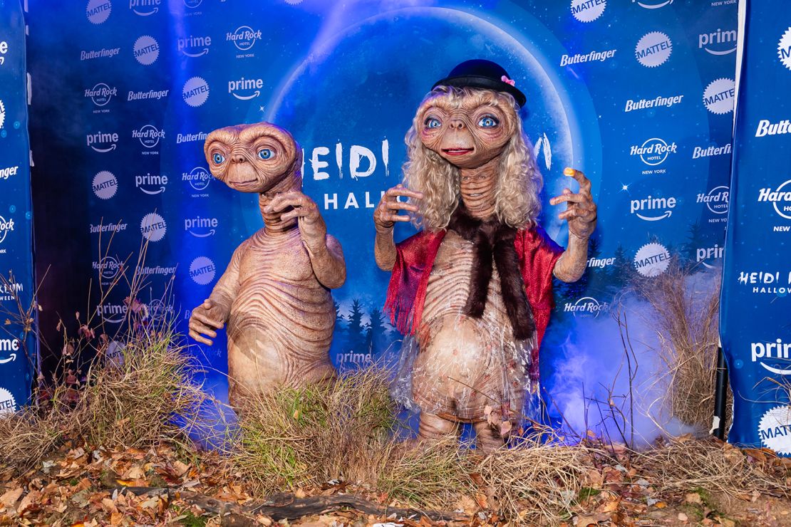 Heidi Klum (right) came with husband Tom Kaulitz (left), who also wore an ET costume.