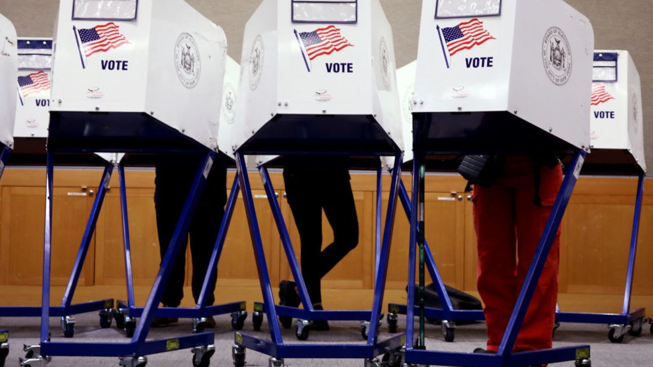 TOPSHOT - Voters fill out their ballots at a polling station in New York City on Election Day, November 5, 2024. (Photo by Leonardo Munoz / AFP) (Photo by LEONARDO MUNOZ/AFP via Getty Images)