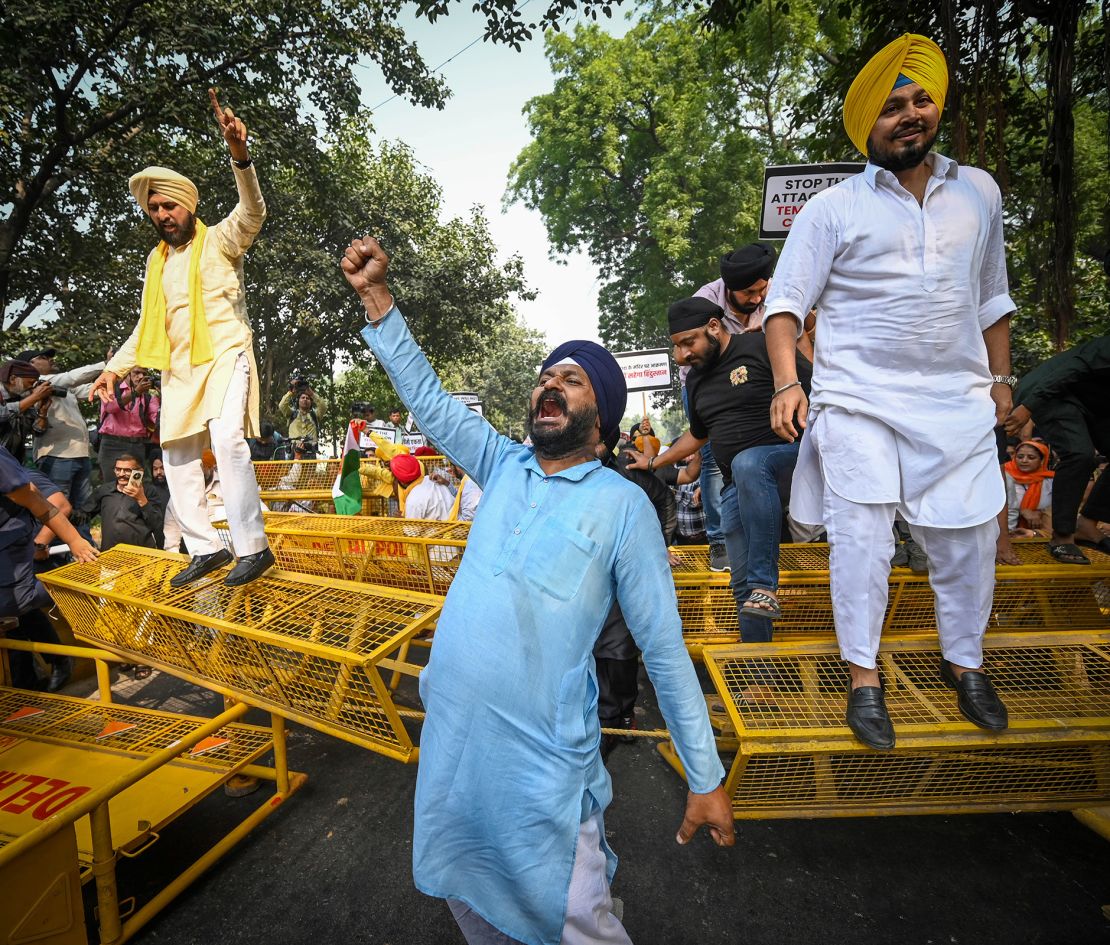 Members of the Hindu Sikh Global Forum protest the clashes between Hindu and Sikh communities in Canada in New Delhi, India, on November 9, 2024.