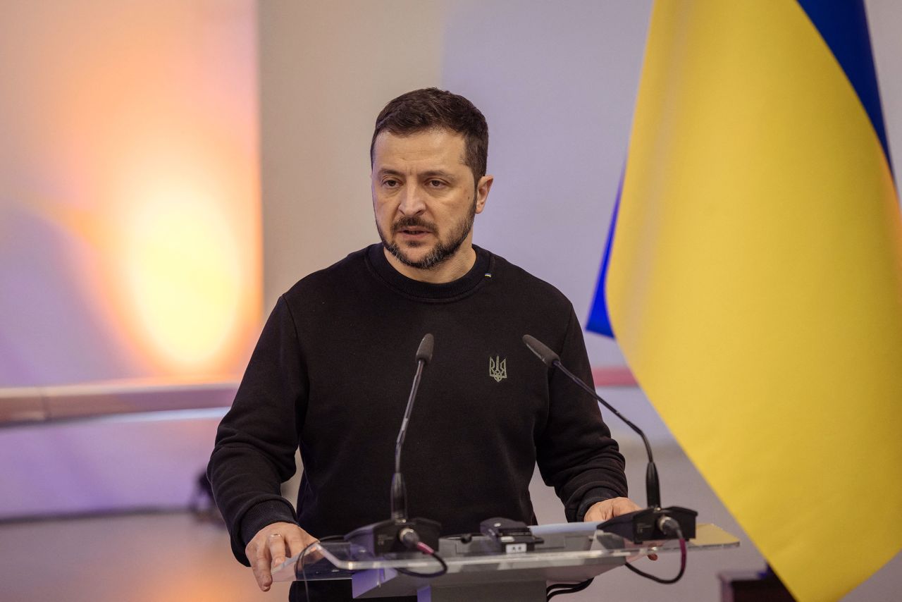 Ukrainian President Volodymyr Zelensky delivers a statement in Kyiv on November 19.