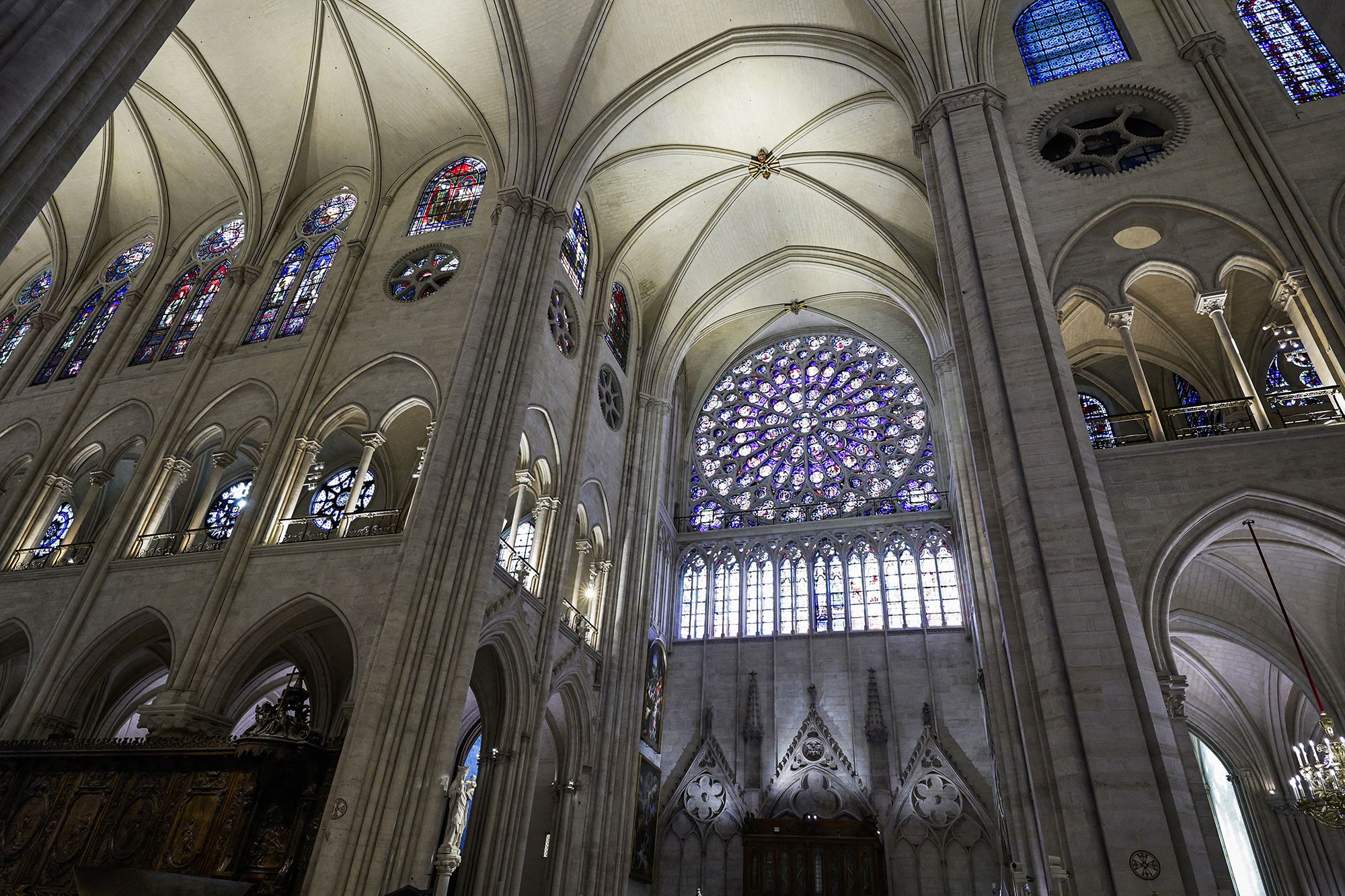 The south rose window, offered as a gift by King Louis the IX, has been restored to its full glory. It’s not the first time it has undergone major works as it had to be reconstructed in the 18th and 19th centuries too.