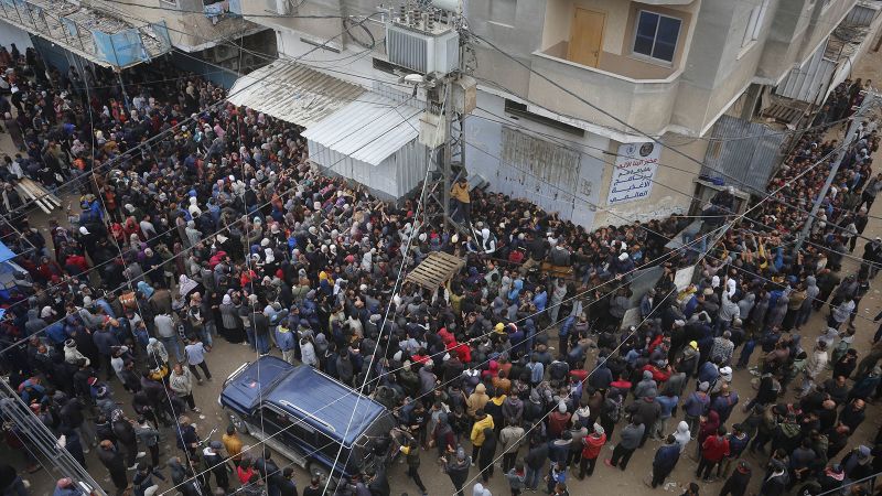 Palestinian girl and two kids overwhelmed to demise outdoor bakery in Gaza | The Gentleman Report