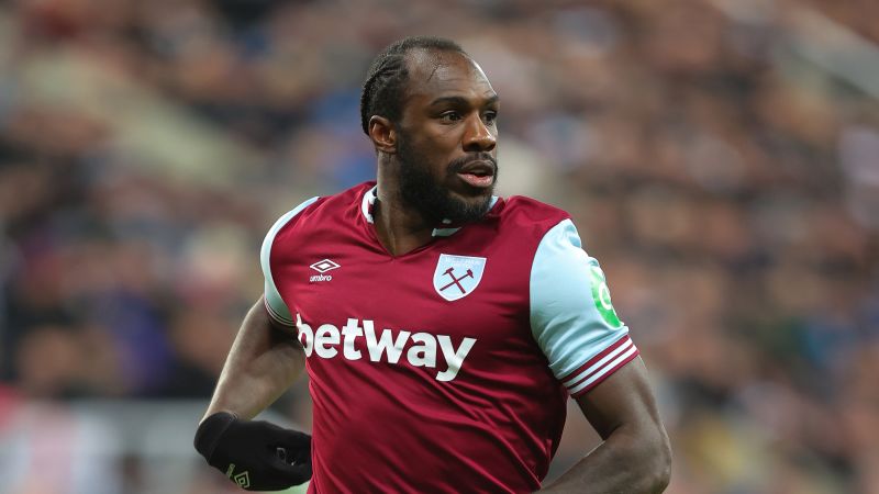 West Ham United’s Michail Antonio ‘conscious’ and in ‘stable condition’ after traffic accident