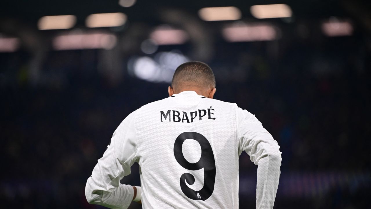 Real Madrid's French forward #09 Kylian Mbappe arrives for the UEFA Champions League football match between Atalanta and Real Madrid at the Gewiss Stadium in Bergamo, on December 10, 2024. (Photo by Marco BERTORELLO / AFP) (Photo by MARCO BERTORELLO/AFP via Getty Images)