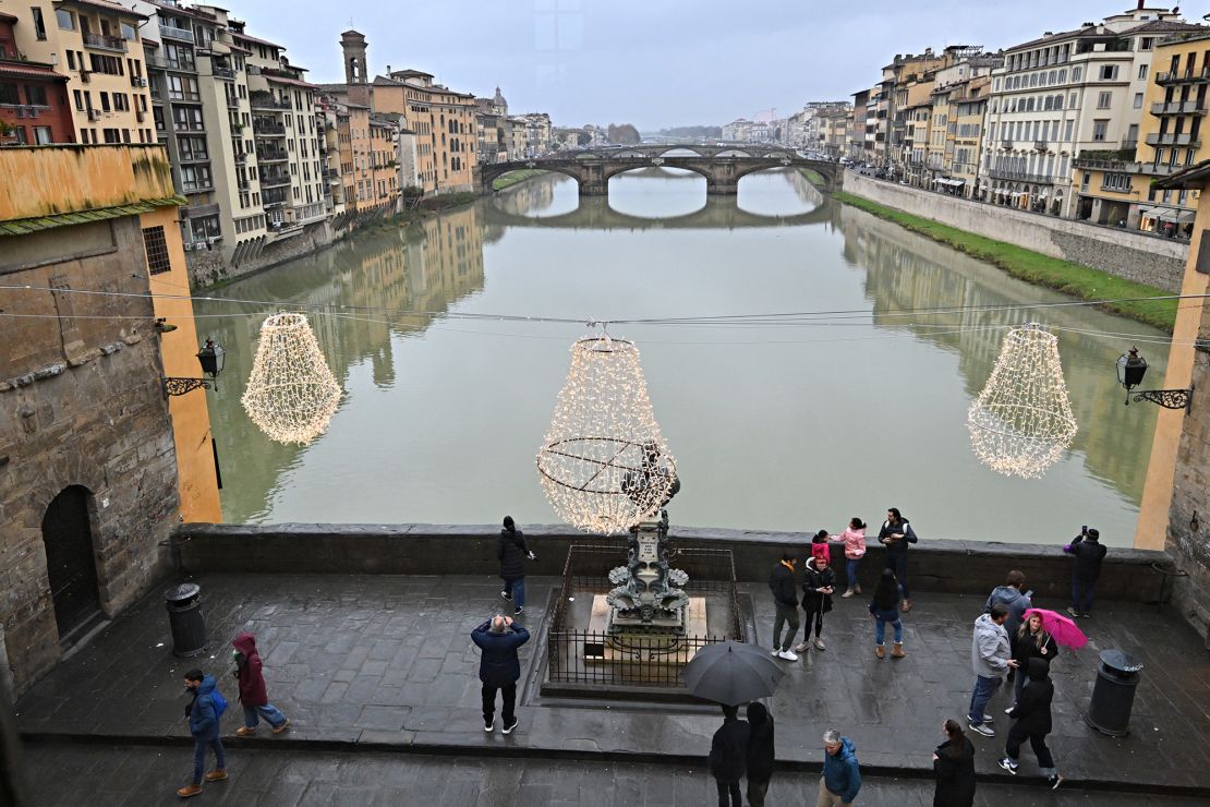 Panoramic windows along the Ponte Vecchio allow for the famous views, minus the crowds.