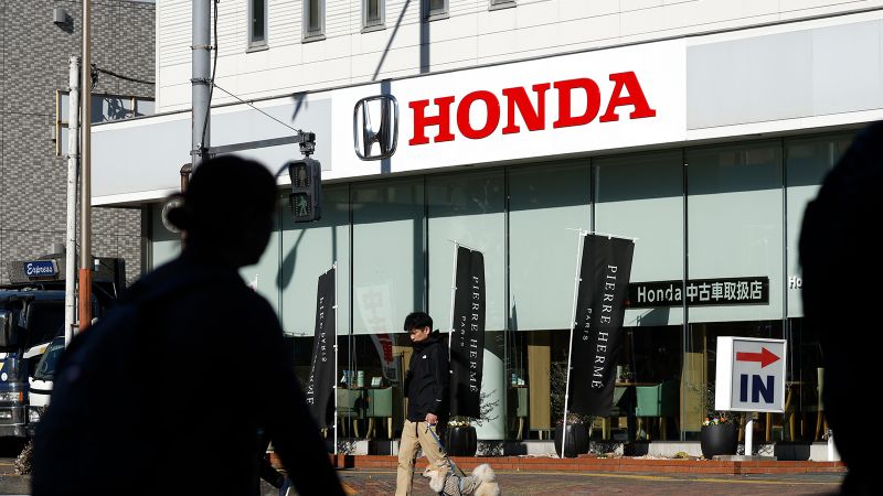 Carmakers Nissan and Honda call off merger talks