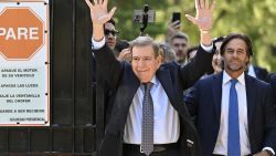 Venezuelan opposition leader Edmundo Gonzalez Urrutia (L) waves to supporters next to Uruguay's President Luis Lacalle Pou after a meeting at the Suarez and Reyes presidential residence in Montevideo on January 4, 2025. Edmundo Gonzalez Urrutia traveled to Uruguay on Saturday to meet with President Luis Lacalle Pou, following his meeting with Argentina's President Javier Milei, on a regional tour to drum up support ahead of President Nicolas Maduro's swearing-in for a third term. (Photo by Santiago Mazzarovich / AFP) (Photo by SANTIAGO MAZZAROVICH/AFP via Getty Images)