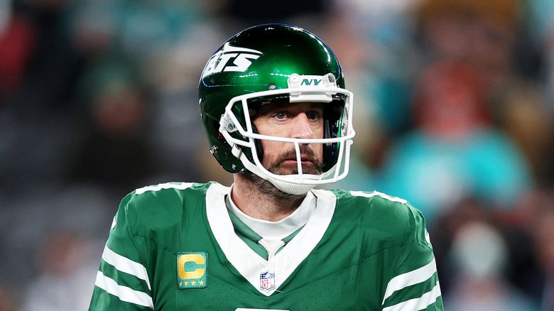 Aaron Rodgers is reportedly headed to Pittsburgh this week to sign with the Steelers.