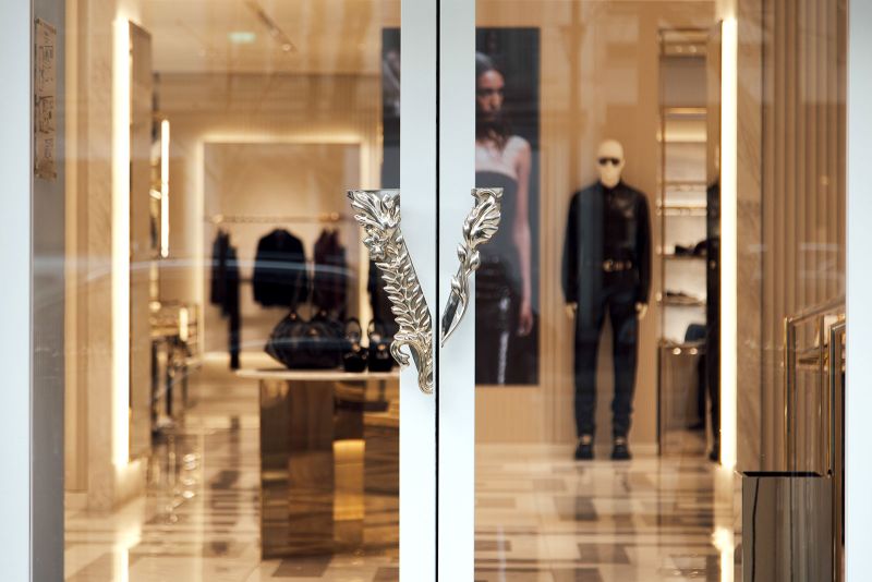 Prada completes Versace takeover after long courtship | CNN