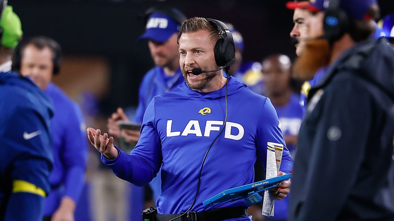 GLENDALE, AZ - JANUARY 13:  Los Angeles Rams head coach Sean McVay yells to a referee during the NFL Wild Card Playoff football game between the Minnesota Vikings and the Los Angeles Rams on January 13, 2025, at State Farm Stadium in Glendale, AZ.  (Photo by Kevin Abele/Icon Sportswire via Getty Images)