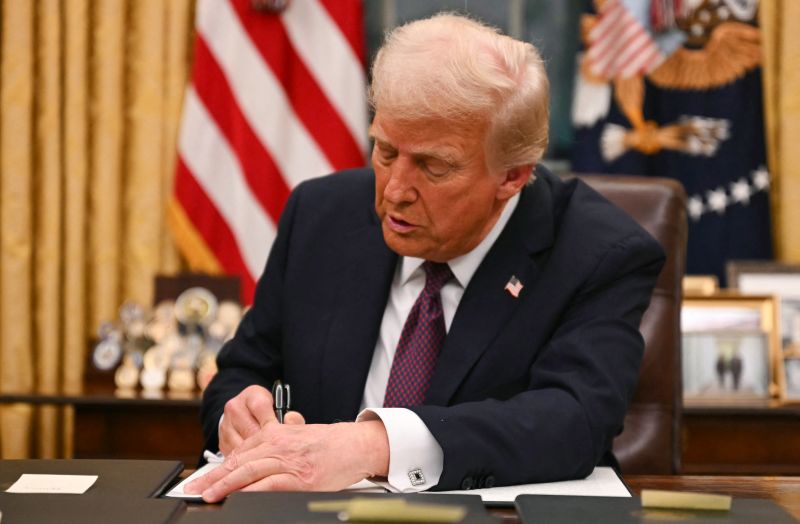 https://media.cnn.com/api/v1/images/stellar/prod/gettyimages-2194442207.jpg