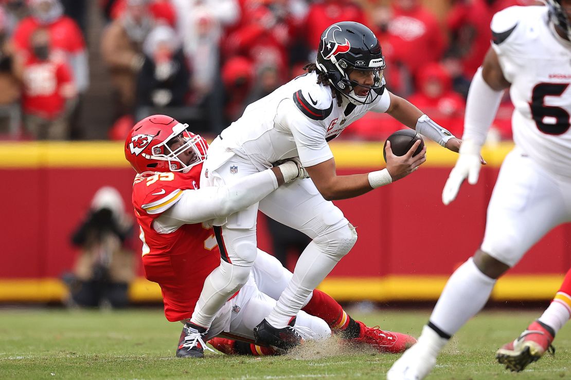 Chris Jones de Kansas City met en sac Texans QB CJ Stroud lors des éliminatoires de la division de l'AFC.