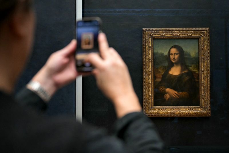 Mona Lisa Inside the Painting